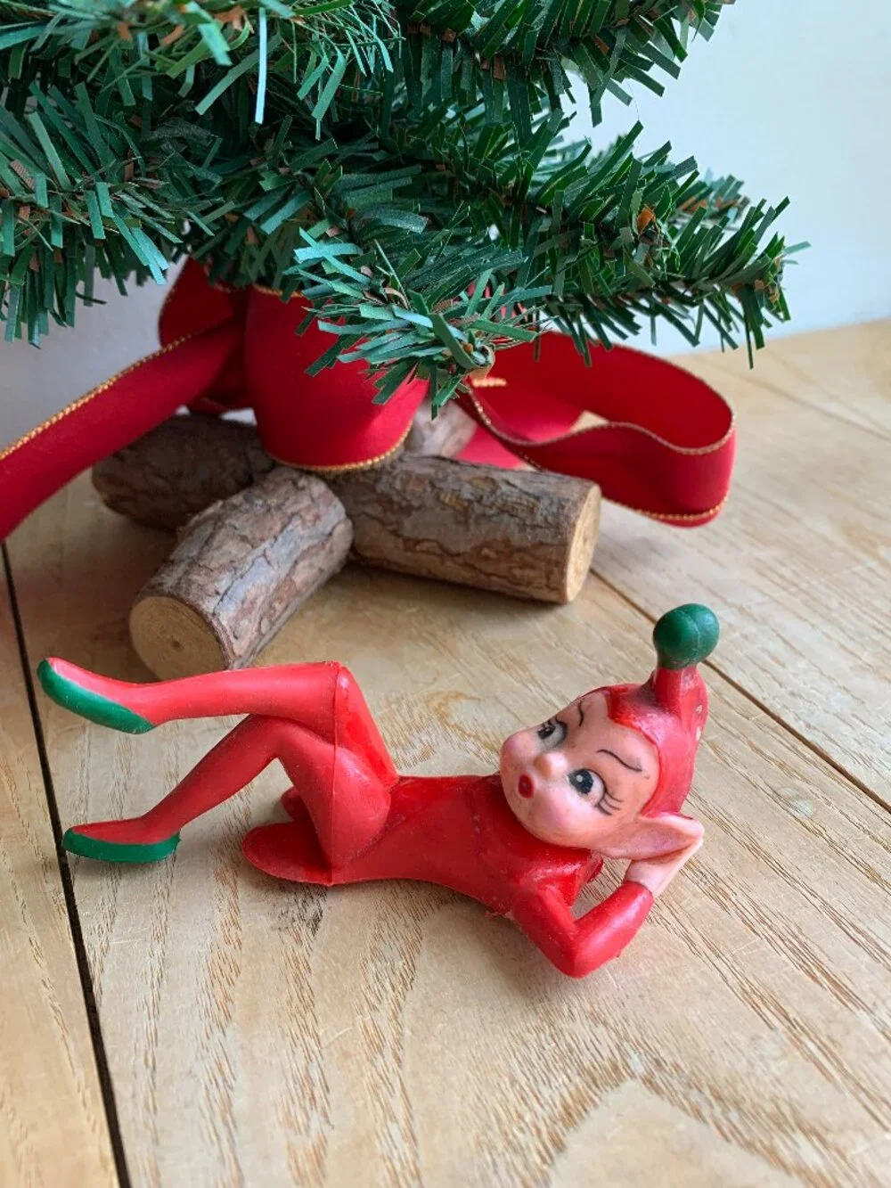 Vintage 1950s/60s rubber reclining 4 inch elf